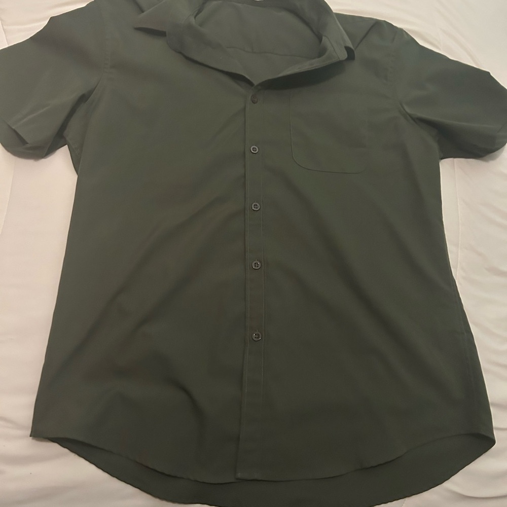 Men's Green Short Sleeve Shirt